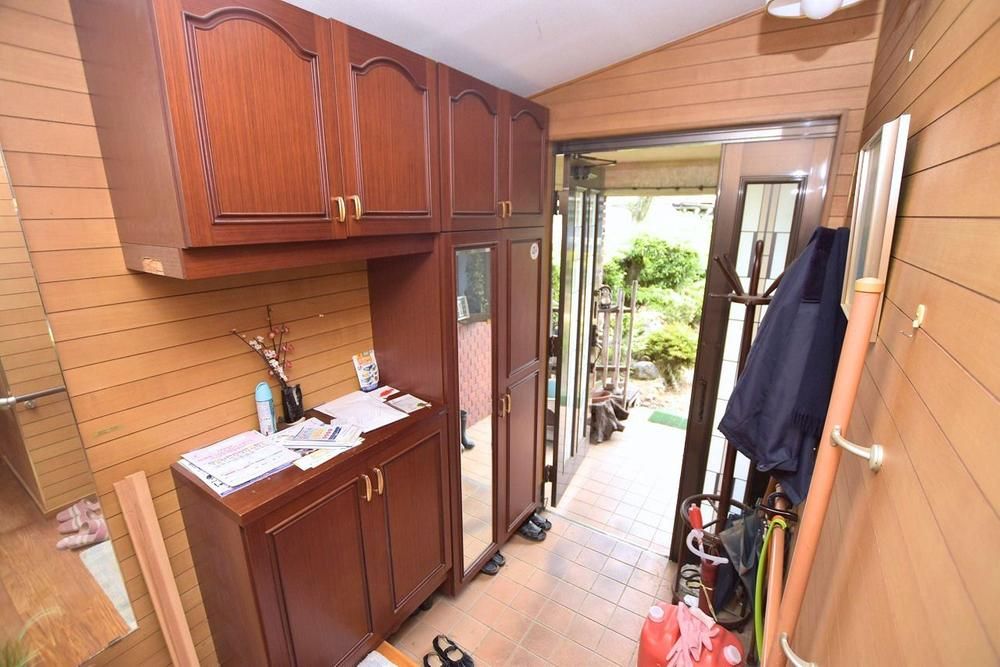 Spacious 7LDK House with Workshop on 140 Tsubo Land in Kazo, Saitama - Thumbnail 3
