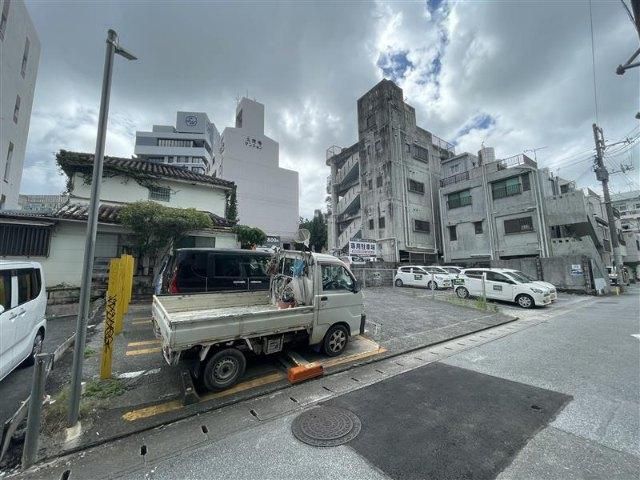 Commercial Land for Sale in Kumoji, Naha City - Thumbnail 3