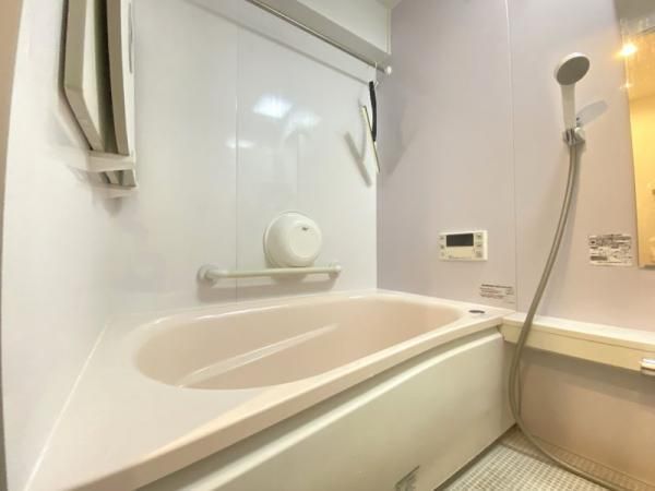 Partially Renovated 4LDK Apartment in Okazaki, Aichi - Thumbnail 3