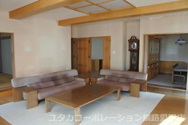6LDK House for Sale in Midorigaoka, Kushiro - 603.98 sqm - Thumbnail 4