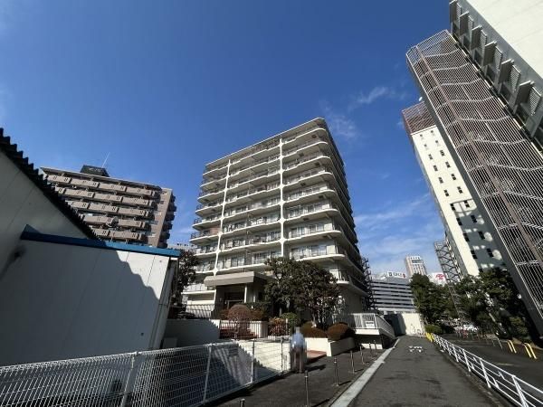 3DK Apartment for Sale Near Yokohama Station, Kanagawa - Thumbnail 2