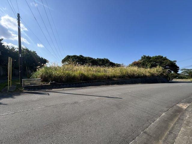 Land for Sale in Nakijin Village, Okinawa - 1743 m² - Thumbnail 3