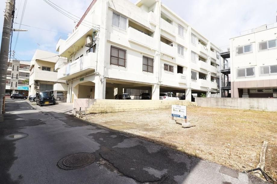 Land for Sale in Oroku, Naha, Okinawa - 201 sqm - Thumbnail 3