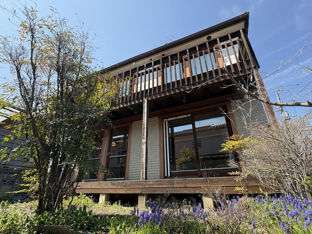 Scandinavian-Style 3LDK+S House for Sale in Akiruno, Tokyo - Thumbnail 2