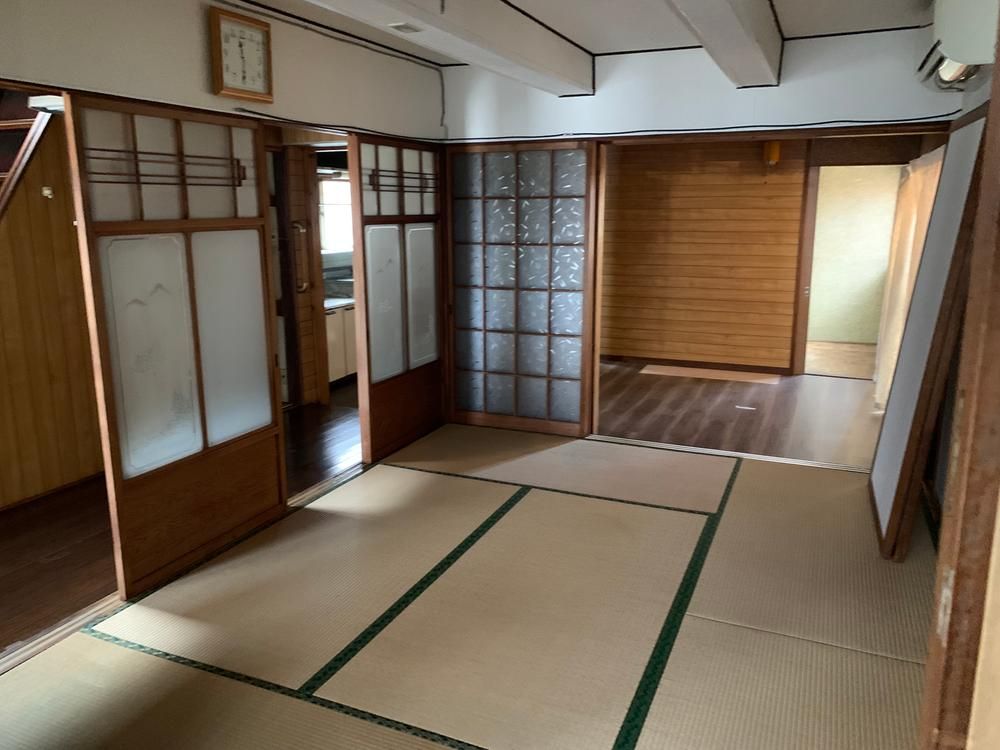 5DK House for Sale in Higashi Tomida-cho, Yokkaichi City, Mie - Thumbnail 4