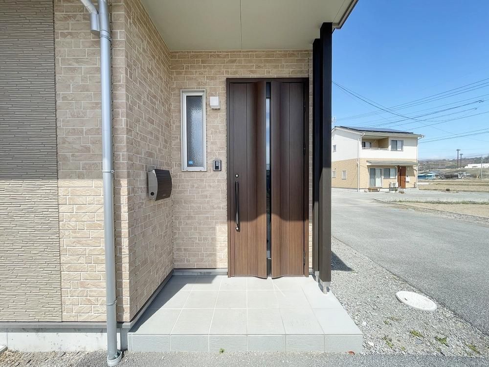 4LDK House for Sale in Saku City, Nagano with Solar Power - Thumbnail 2