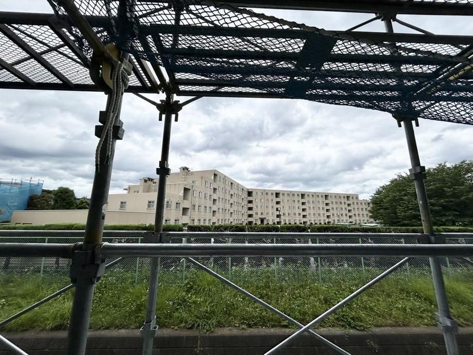 2LDK Apartment for Sale in Totsuka-ku, Yokohama - Thumbnail 2
