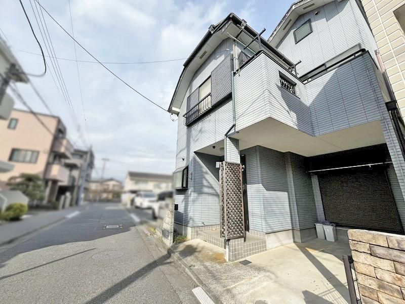 Renovated 3LDK House for Sale Near Takezuka Station, Adachi - Thumbnail 2