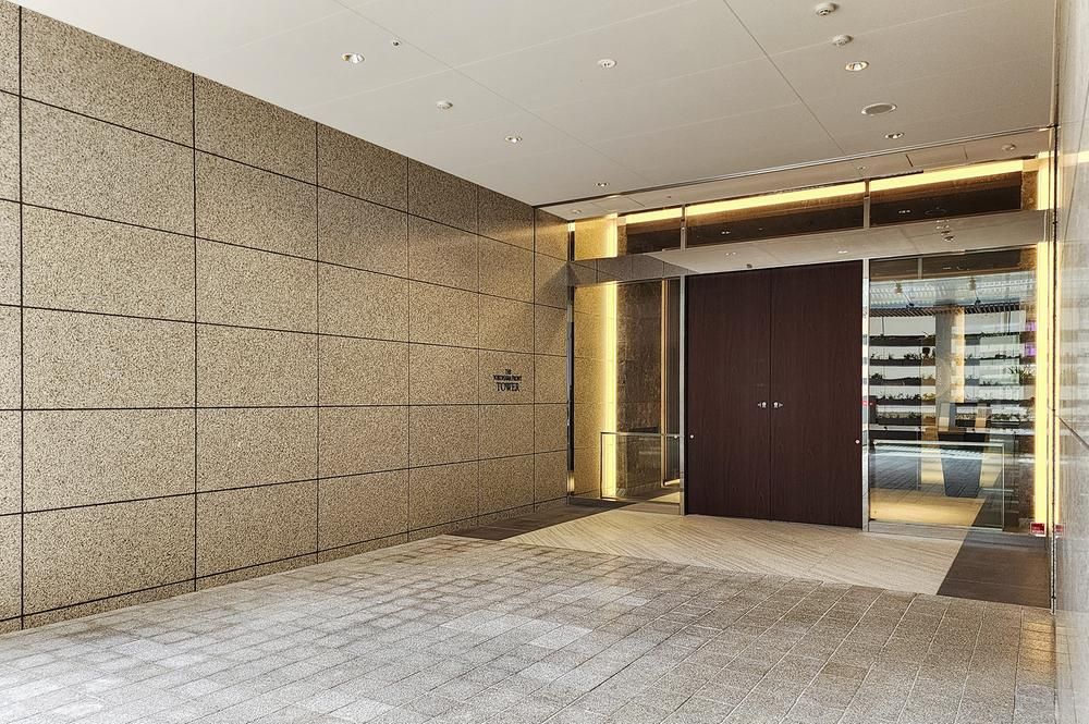 1LDK Apartment in Yokohama, Kanagawa - 115,000,000 Yen - Thumbnail 3