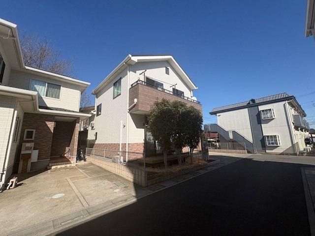 Modern 3LDK House for Sale in Tokorozawa, Saitama - Thumbnail 4