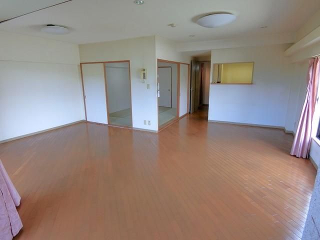 1LDK Apartment for Sale in Ito City with Roof Balcony and Hot Spring - Thumbnail 4