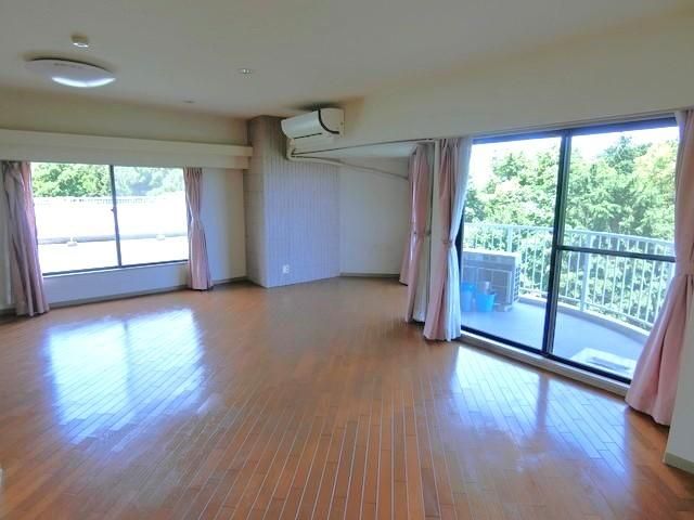 1LDK Apartment for Sale in Ito City with Roof Balcony and Hot Spring - Thumbnail 3