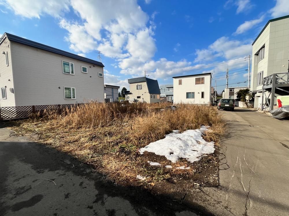 Land for Sale in Teine-ku, Sapporo - 156.69 sqm Corner Lot - Thumbnail 2