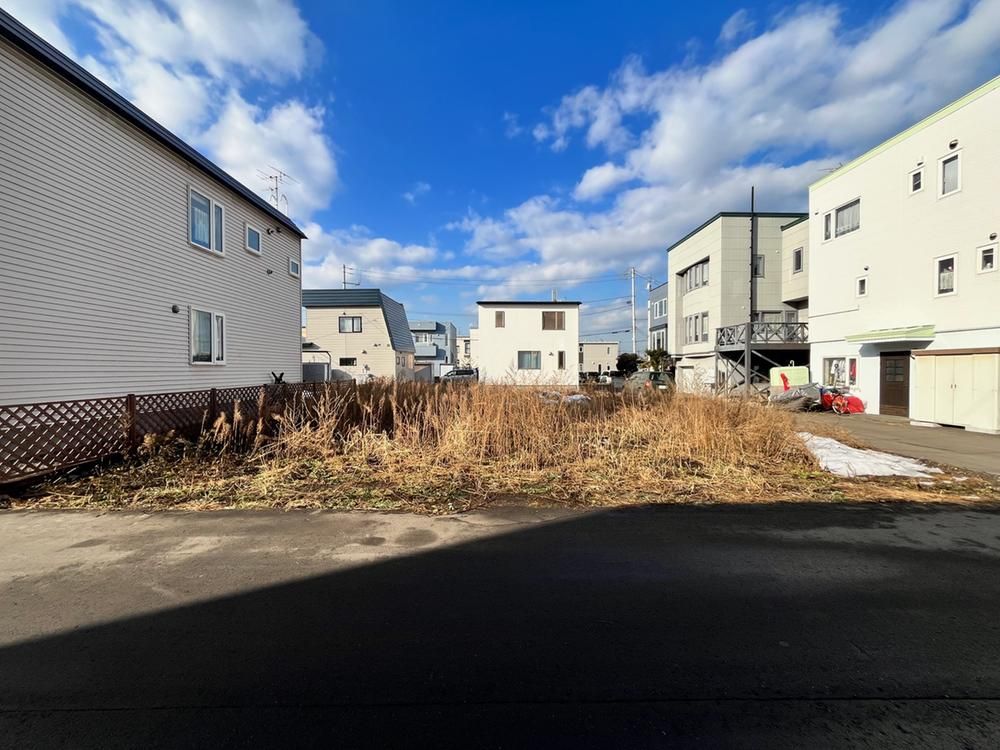 Land for Sale in Teine-ku, Sapporo - 156.69 sqm Corner Lot - Thumbnail 3