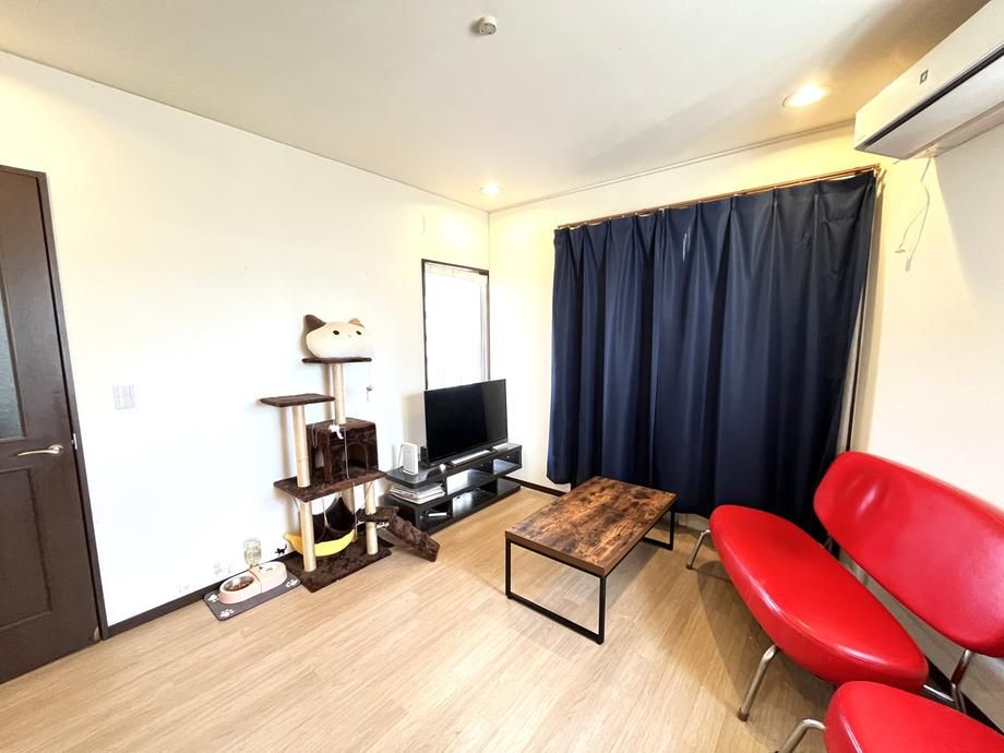 4LDK Resale House in Yamato City, Kanagawa - 21.8 Million Yen - Thumbnail 2