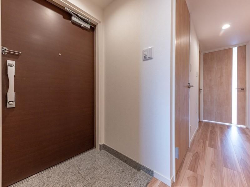 Renovated 4LDK Apartment in Kohoku Ward, Yokohama, 70sqm - Thumbnail 4