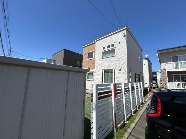 4LDK Detached House for Sale in Higashi-ku, Sapporo - Thumbnail 3