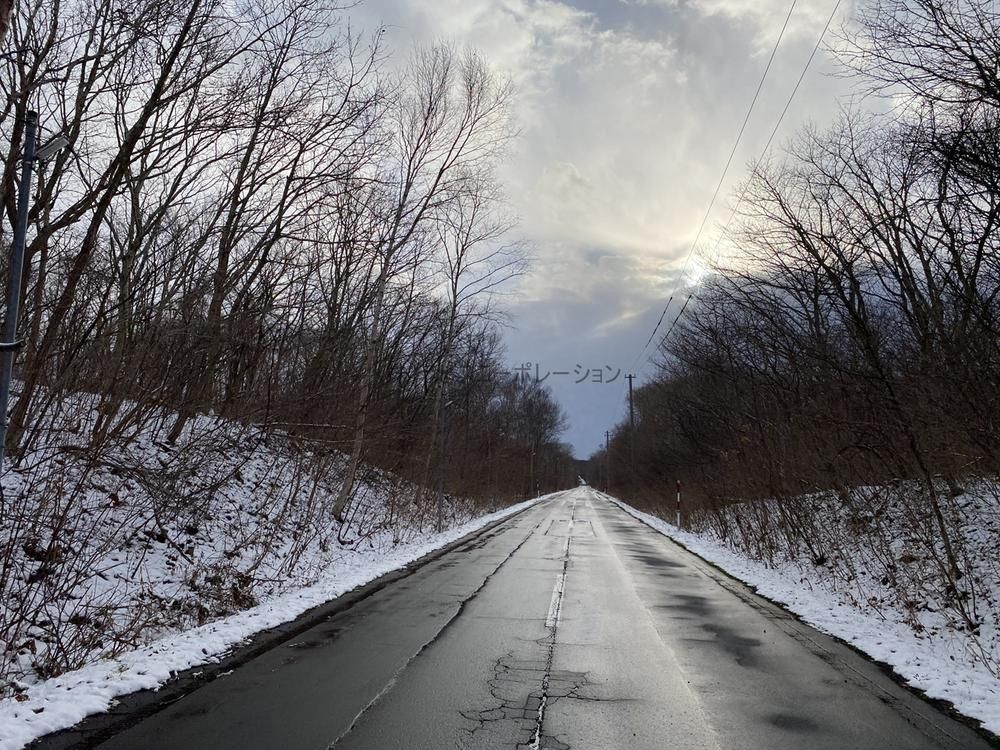 Land for Sale in Shikabe, Hokkaido - 3,305 sqm - Thumbnail 3
