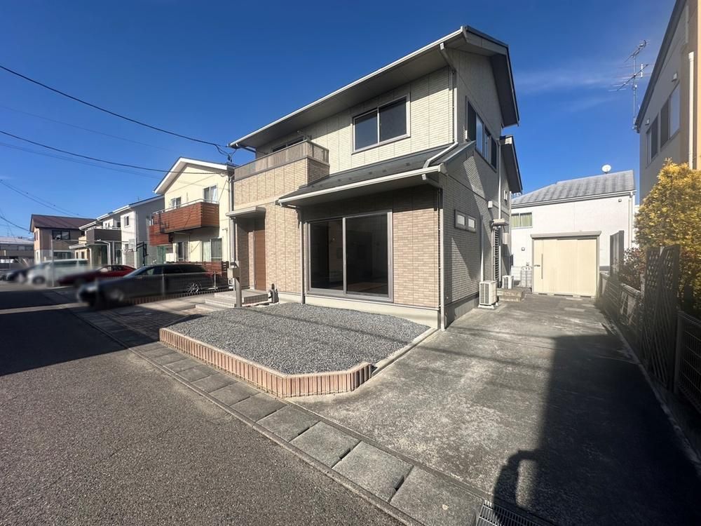 Renovated 4LDK House for Sale in Koriyama, Fukushima - Thumbnail 2