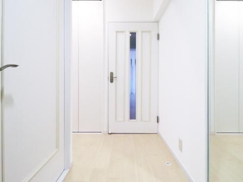 3LDK Apartment for Sale in Saitama City, Sakura Ward - Thumbnail 2