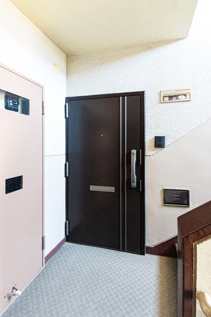 2LDK Apartment for Sale in Sakae Ward, Yokohama - Thumbnail 3