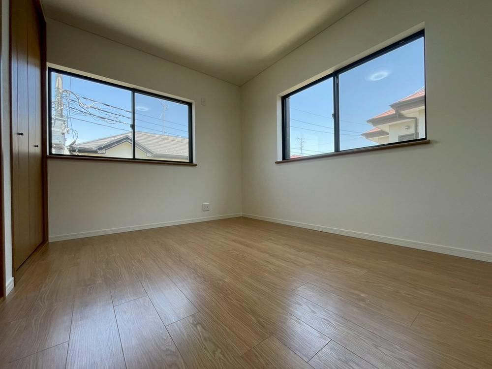 Renovated 4LDK House in Matsudo, Chiba - 109.3 sqm - Thumbnail 3