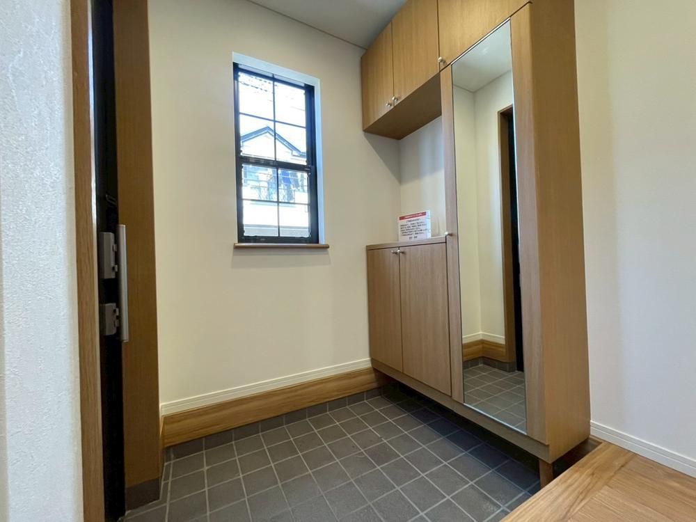 Renovated 4LDK House in Matsudo, Chiba - 109.3 sqm - Thumbnail 2