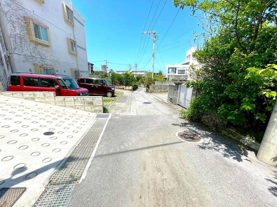 329 sqm Land for Sale Near Urasoe-Maeda Station, Okinawa - Thumbnail 2