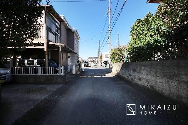 Renovated 3LDK House in Quiet Akishima Residential Area - Thumbnail 2