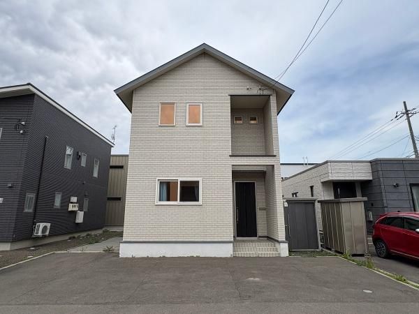 4LDK Detached House for Sale in Higashi-ku, Sapporo - Thumbnail 3