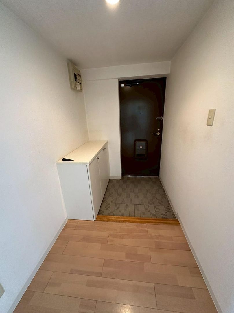 3LDK Apartment for Sale in Eniwa, Hokkaido - 67.8m2 - Thumbnail 2