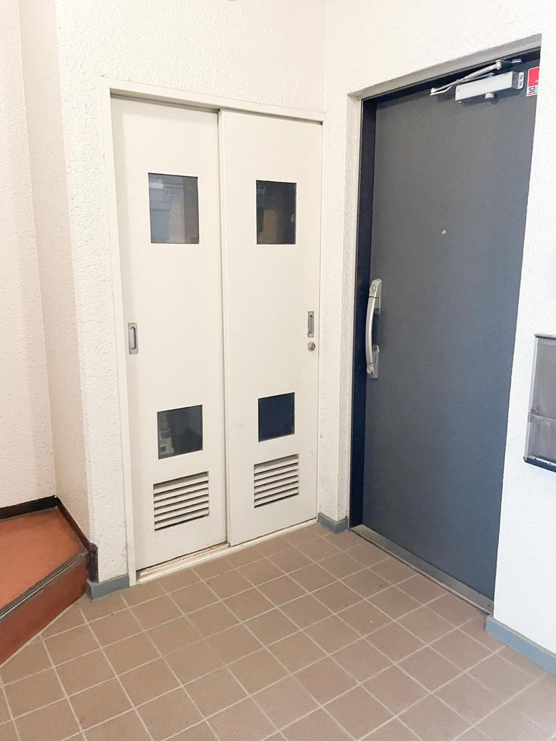 4LDK Apartment with Ocean View in Kamakura, Kanagawa - Thumbnail 3