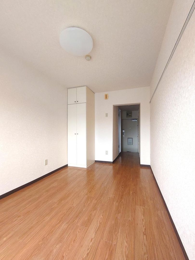 Top Yokohama Kaminagaya Studio Apartment for Sale in Kōnan-ku - Thumbnail 2