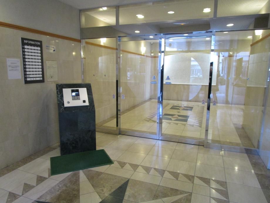 Renovated 4LDK Apartment Near JR Koriyama Station - Thumbnail 3