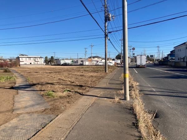 Land for Sale in Koga City, Ibaraki - 2472 m² - Thumbnail 2