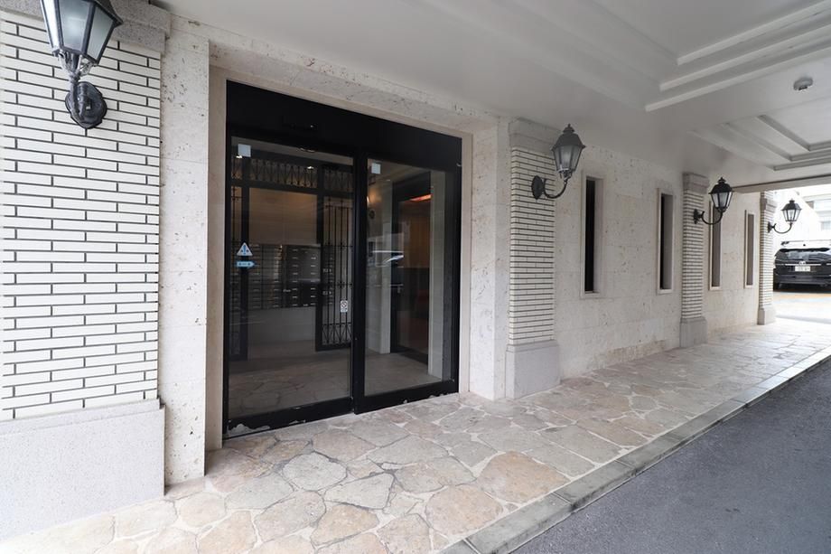 3LDK Apartment for Sale in Tomishiro, Okinawa - 69m2 - Thumbnail 2