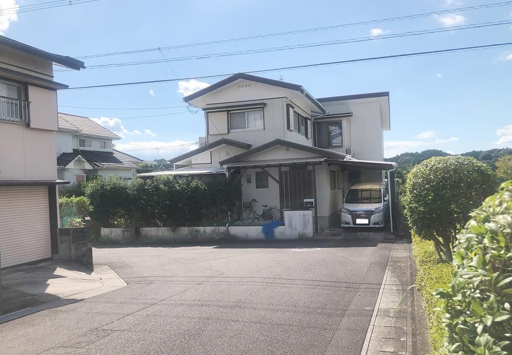 6LDK Detached House for Sale in Otsukadai Nishi, Miyazaki City - Thumbnail 2