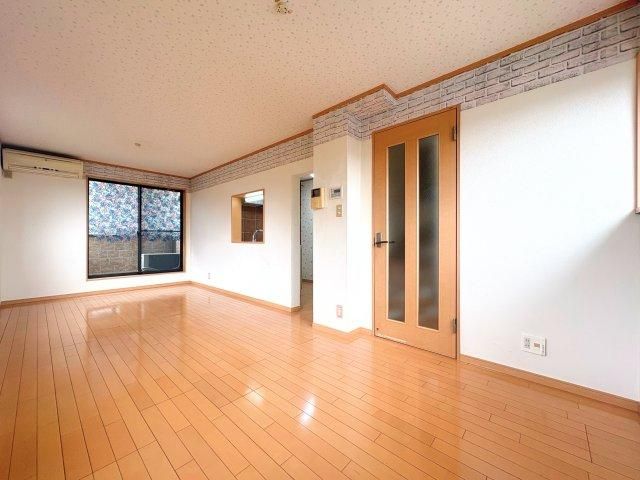 2LDK Detached House for Sale in Shimizugaoka, Minami Ward, Yokohama - Thumbnail 2
