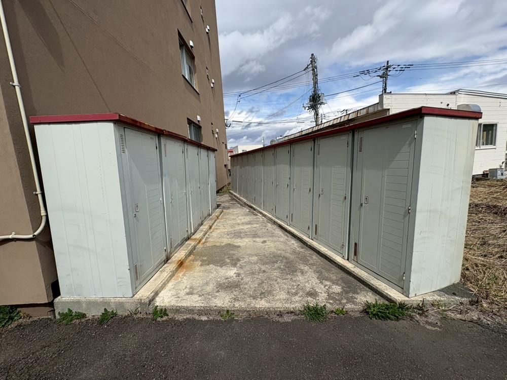 2LDK Apartment for Sale in Shiroishi, Sapporo - 69m2 - Thumbnail 3