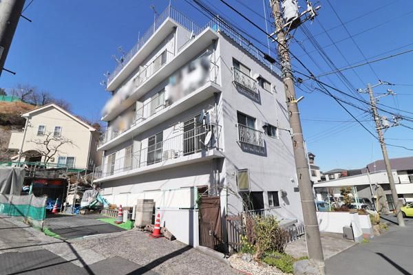 2DK Apartment for Sale in Naka-ku, Yokohama Near Yamate Station - Thumbnail 2