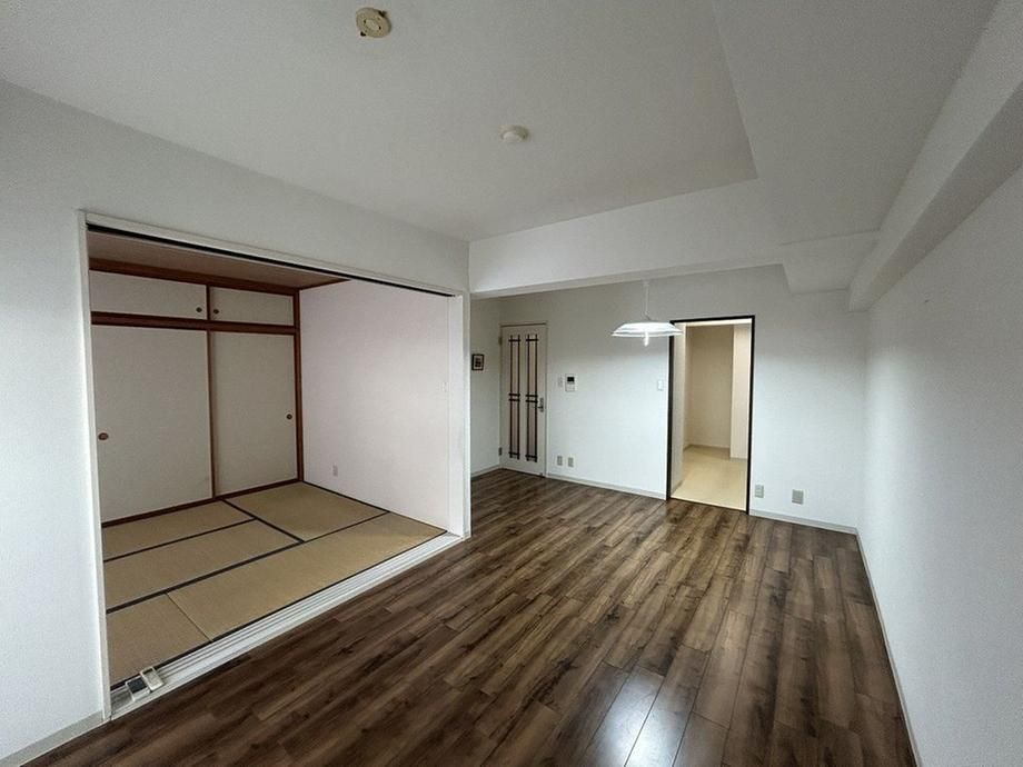 3LDK Apartment for Sale in Aoba Ward, Sendai, Miyagi - 72m² - Thumbnail 2
