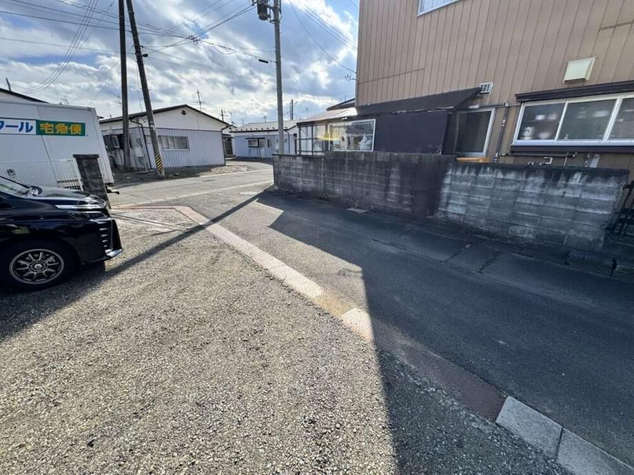 Land with Old House for Sale in Sendai's Fukurohara Area - Thumbnail 3