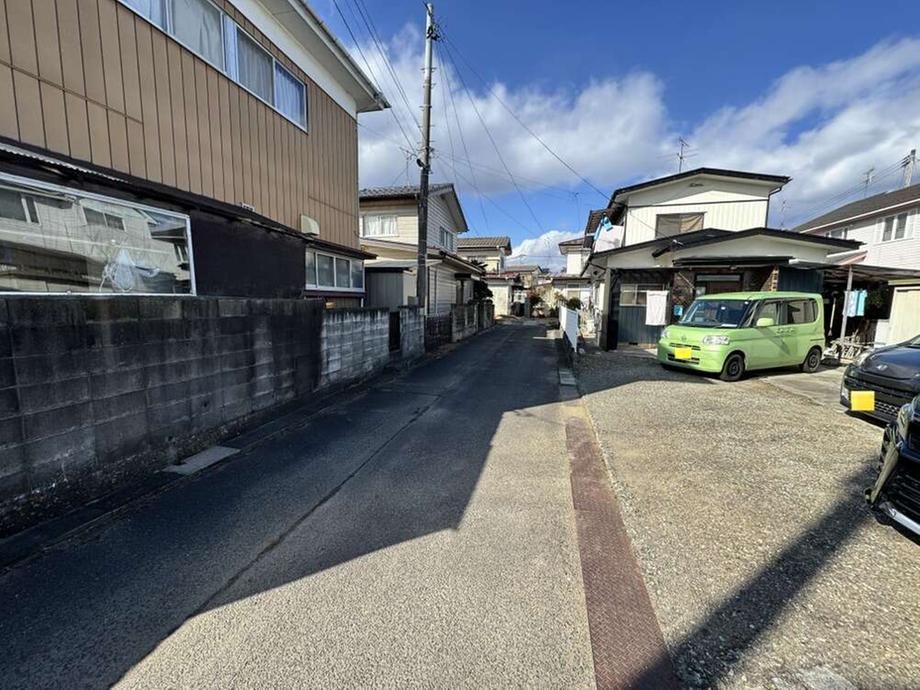 Land with Old House for Sale in Sendai's Fukurohara Area - Thumbnail 2