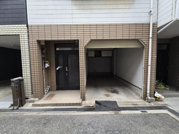 4LDK Detached House for Sale in Yodogawa-ku, Osaka - Thumbnail 3