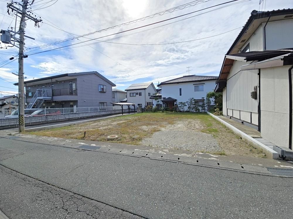Land for Sale in Nagano City - 247.21 sqm Plot Near Kitanagano Station - Thumbnail 2