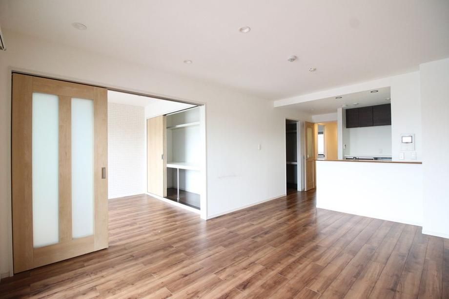 2LDK Apartment for Sale in Miyagino-ku, Sendai - Daito City Sendai Higashi - Thumbnail 2