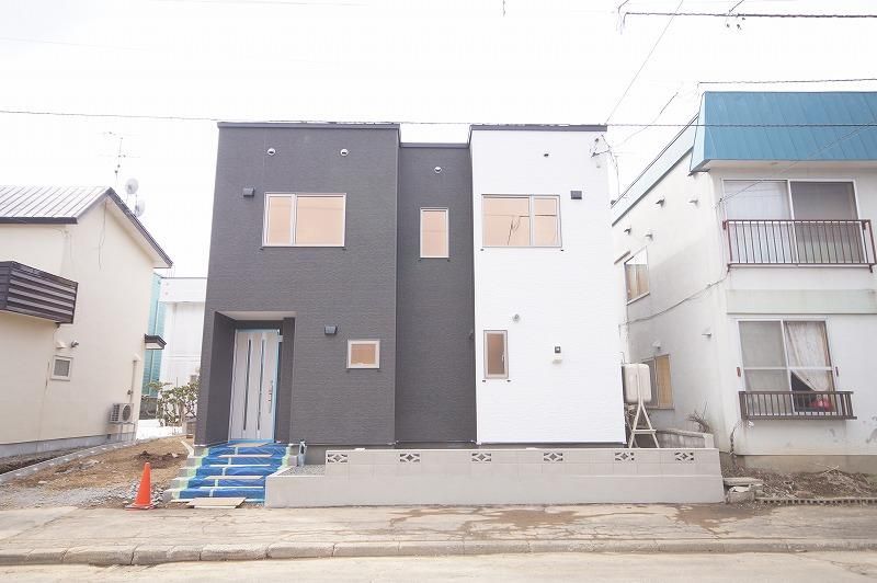 Renovated 4LDK House in Kiyota Ward, Sapporo - 97.5m2 - Thumbnail 2