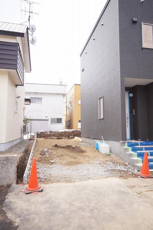 Renovated 4LDK House in Kiyota Ward, Sapporo - 97.5m2 - Thumbnail 3