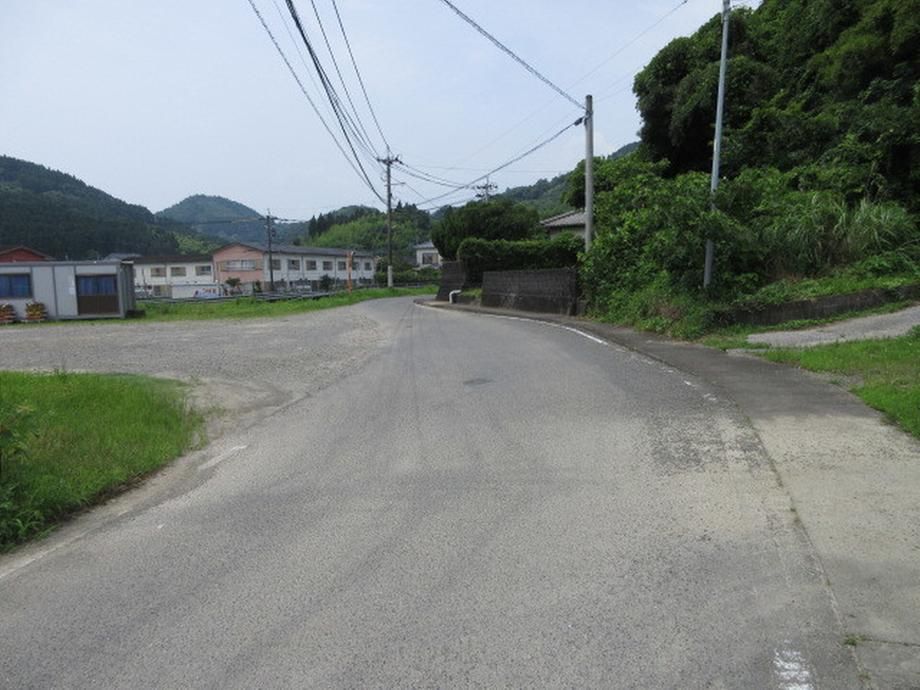 2,600 sqm Commercial Land for Sale in Nichinan, Miyazaki - Thumbnail 3