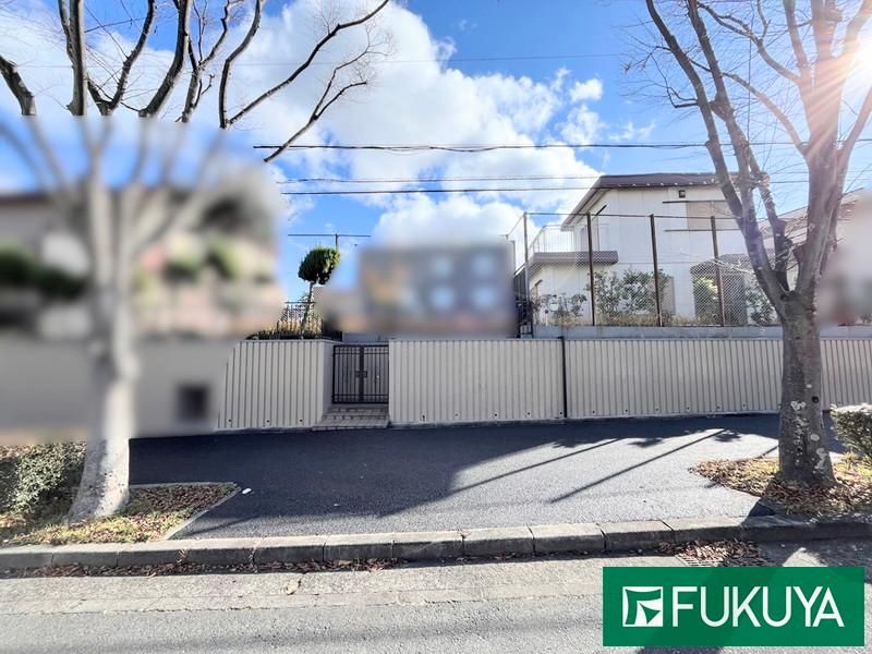 112.6 Tsubo Land for Sale in Suita, Osaka - No Building Conditions - Thumbnail 2